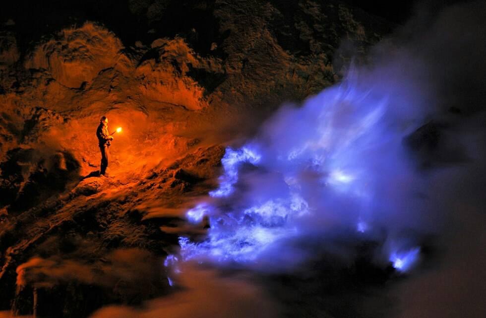 Best mt ijen blue fire trekking tour from bali